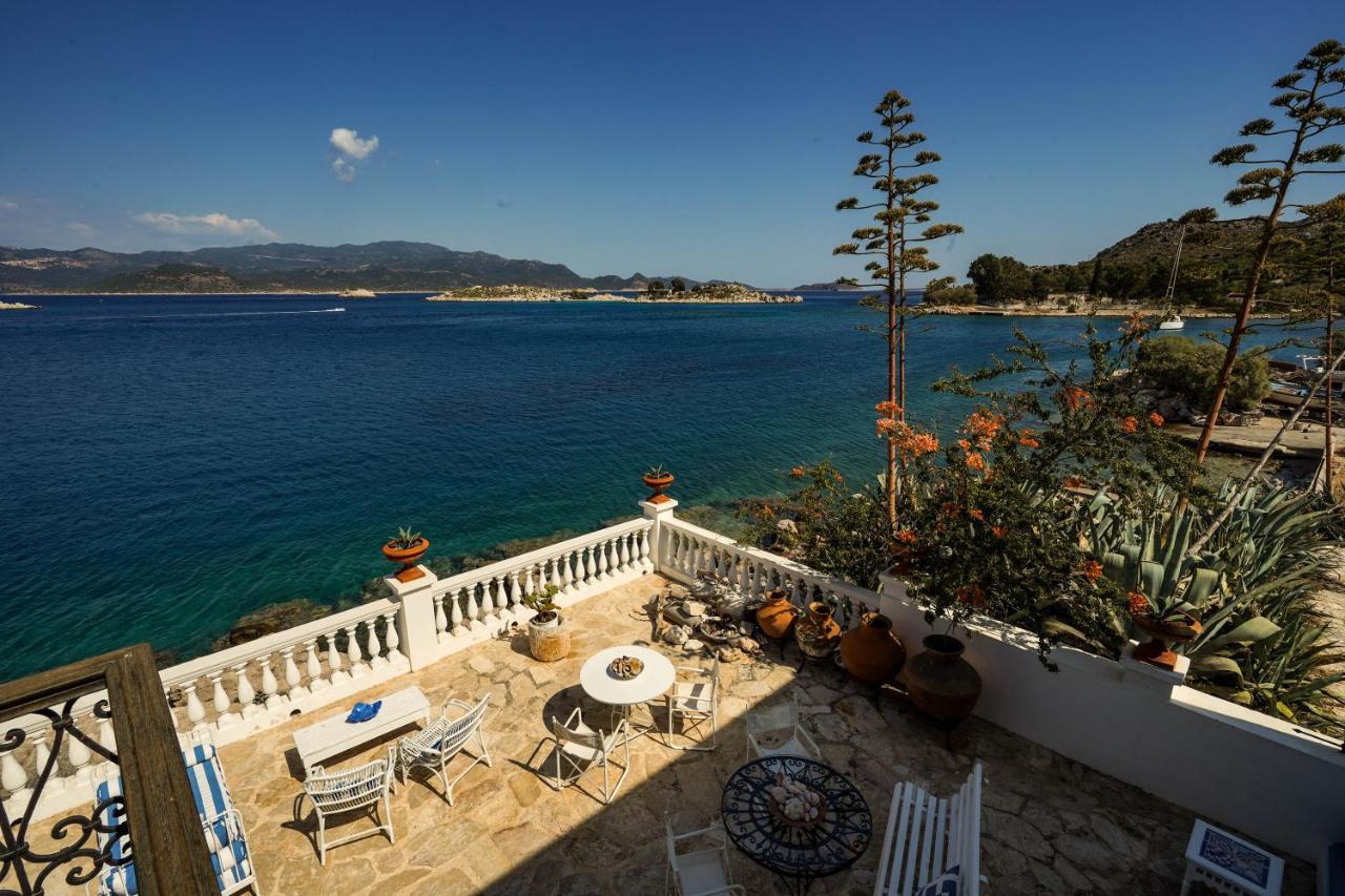 Villa The Admiral'S House Kastellorizo Meyísti Esterno foto